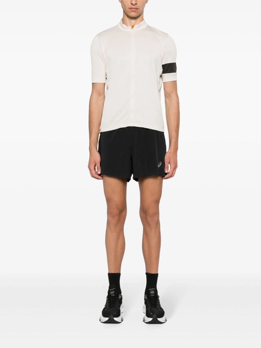 Pantaloni scurti ASICS negri din spandex/elastan si poliester reciclat - Img 2