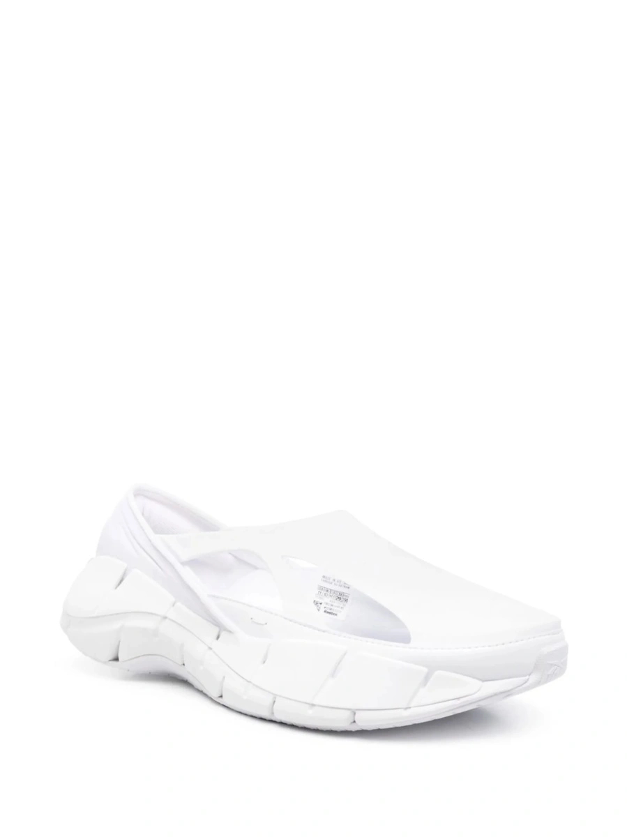 Pantofi slip-on MAISON MARGIELA X REEBOK albi din cauciuc si material textil - Img 2