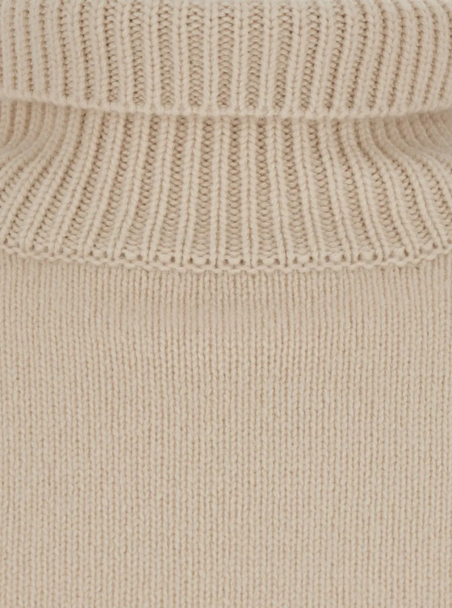 Pulover Boyfriend Turtleneck Sweater with High Neck and Long Sleeves in Beige Cashmere for Women - Img 2