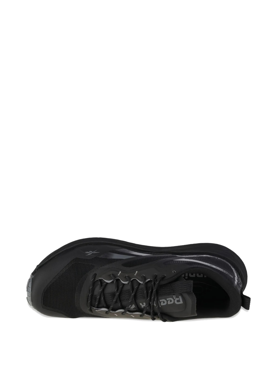 Sneakers Reebok negri din material textil - Img 3
