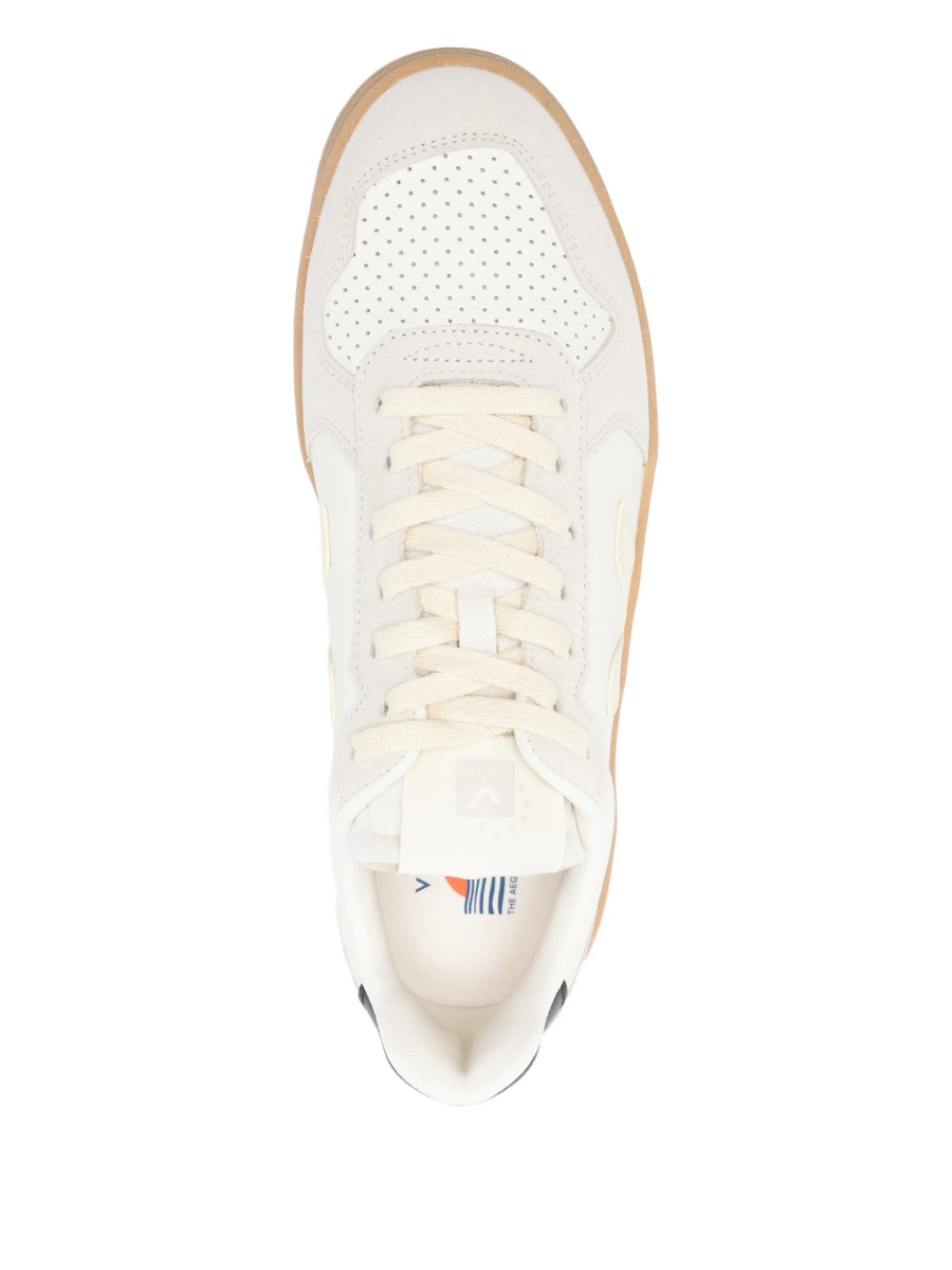 Sneakers VEJA albi din piele si piele intoarsa - Img 4