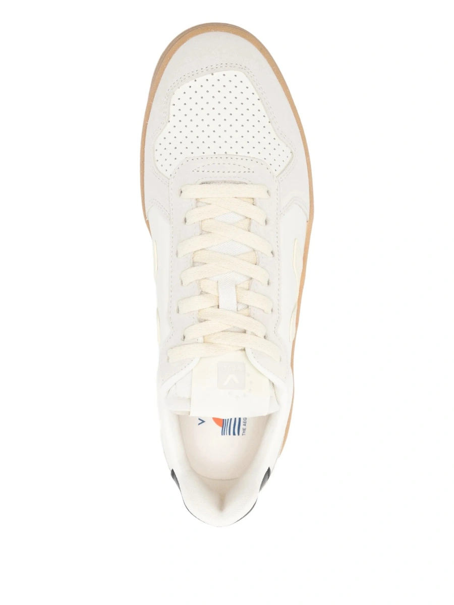 Sneakers VEJA albi din piele si piele intoarsa - Img 4