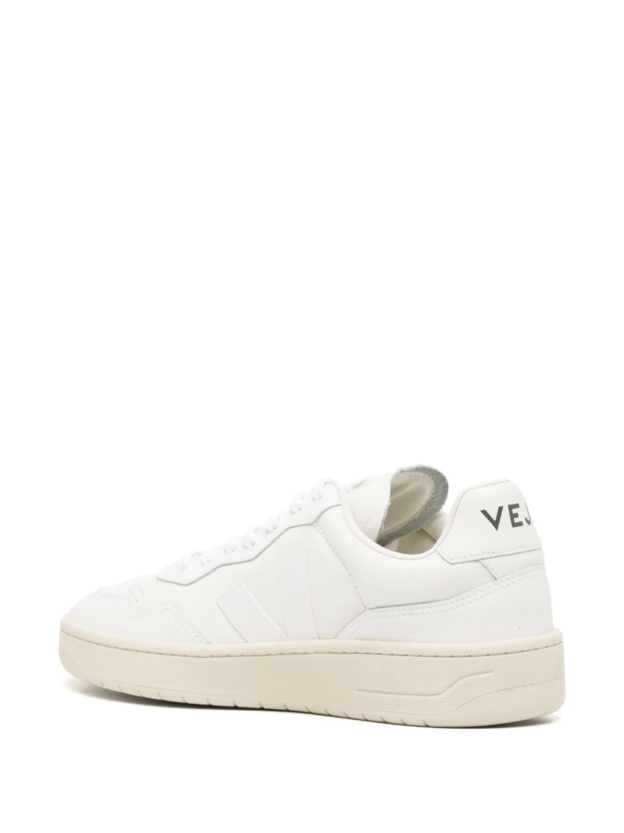 Sneakers VEJA albi din piele - Img 3