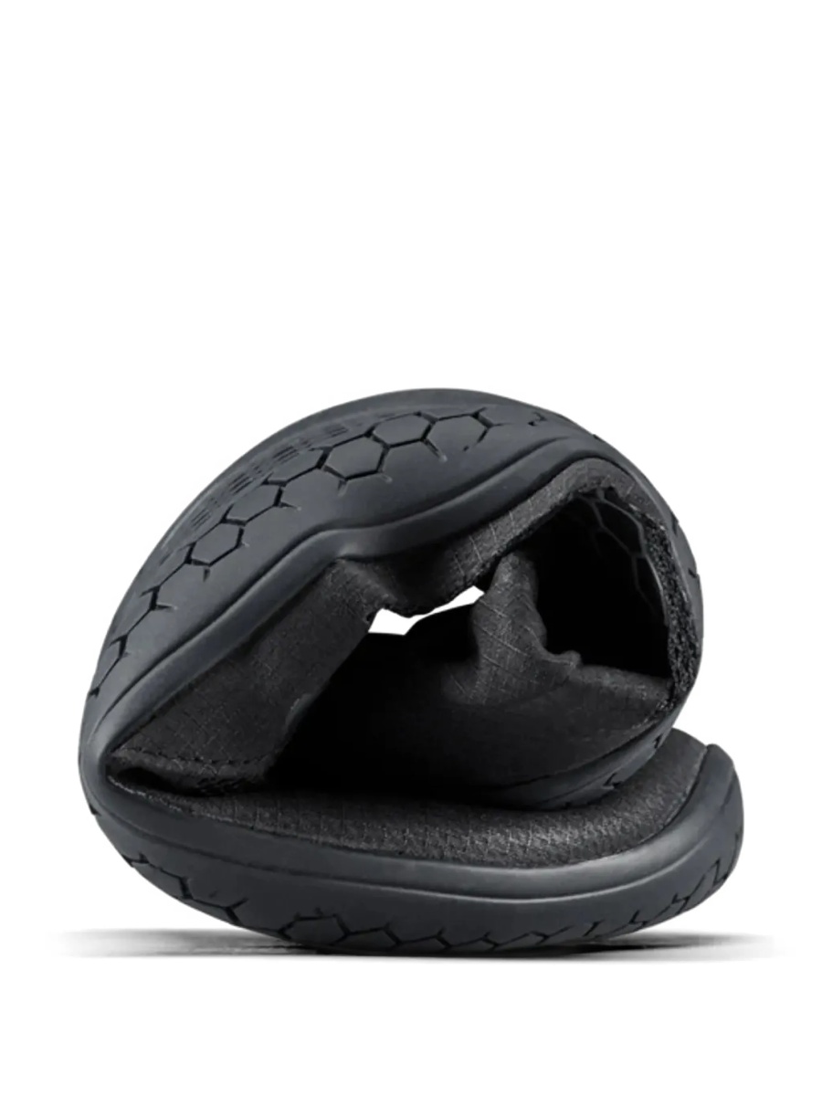 Sneakers Vivobarefoot negri din poliester reciclat - Img 5
