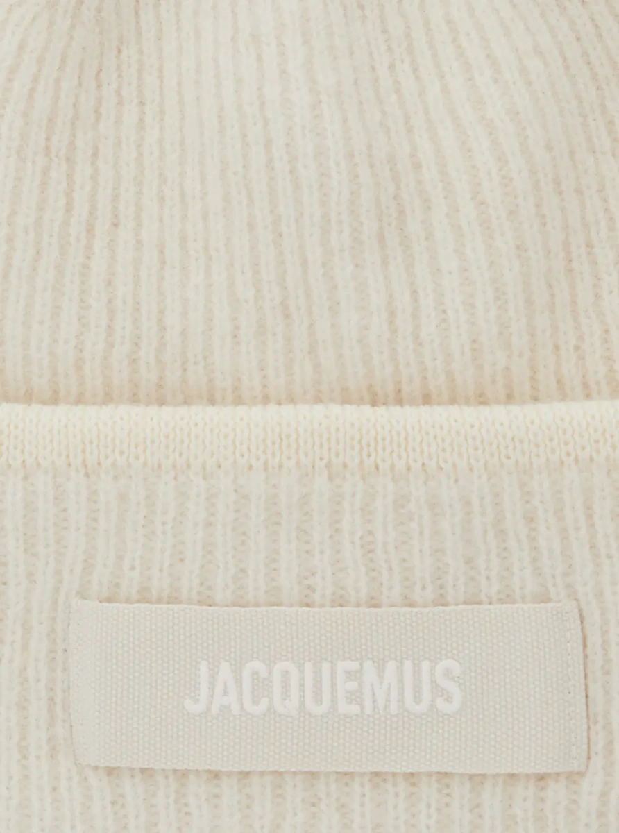 Caciula Hat 'Le Bonnet Gros Grain' with logo patch on the front and ribbed knit in white men - Img 3