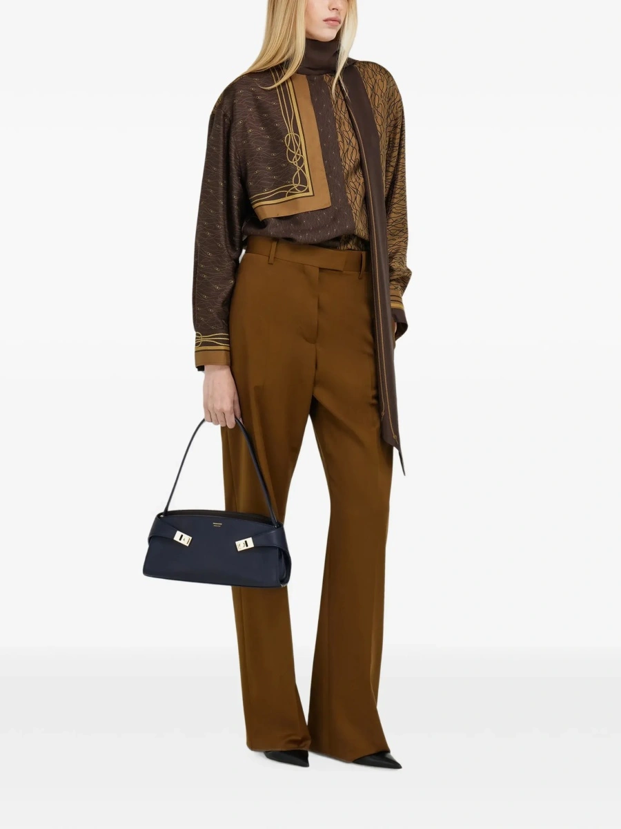 Geanta de umar Ferragamo albastra din piele - Img 4