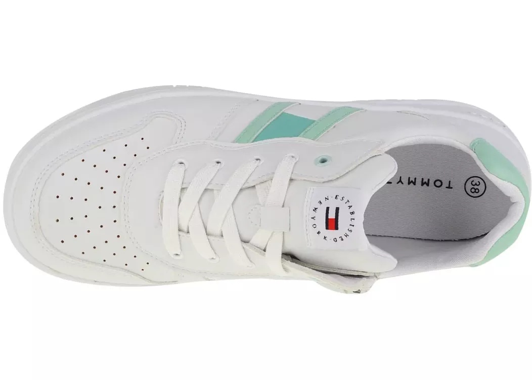 Low Cut Lace-Up Sneaker - Img 3