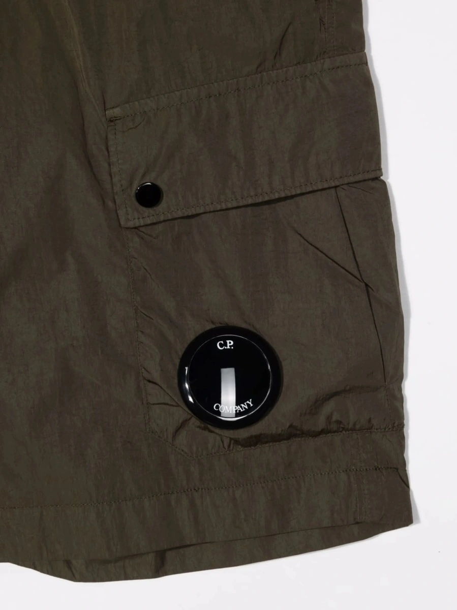 Pantaloni scurti C.P. Company verzi din poliamida - Img 3