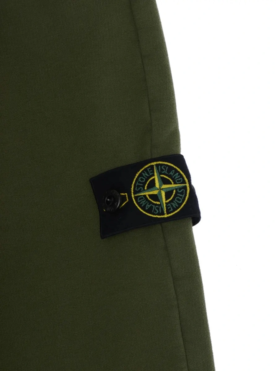 Pantaloni Stone Island verzi din bumbac - Img 3