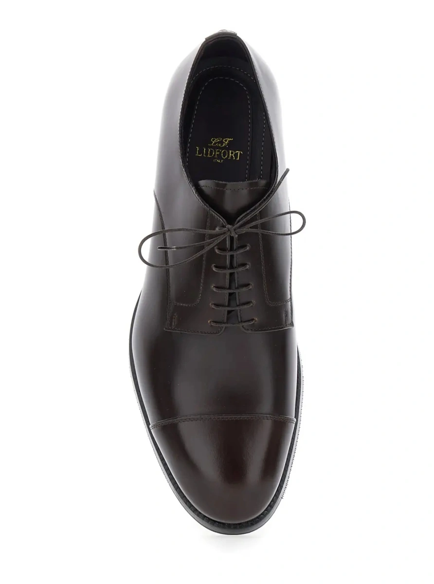 Pantofi Brown Lace-up shoes with almond toe and front lace-up closure in smooth leather for men - Img 4
