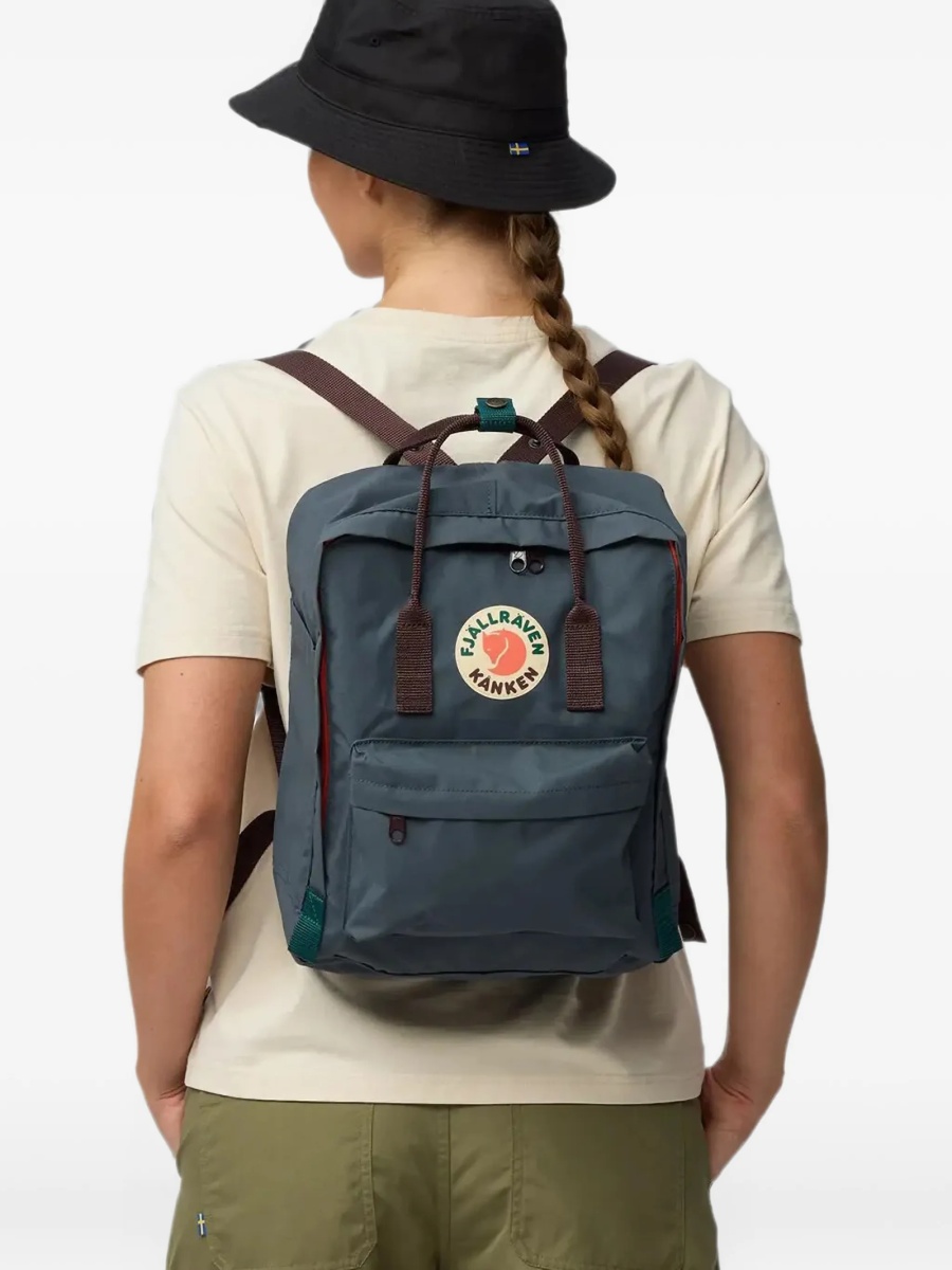 Rucsac Fjallraven Kanken albastru din vinil - Img 2