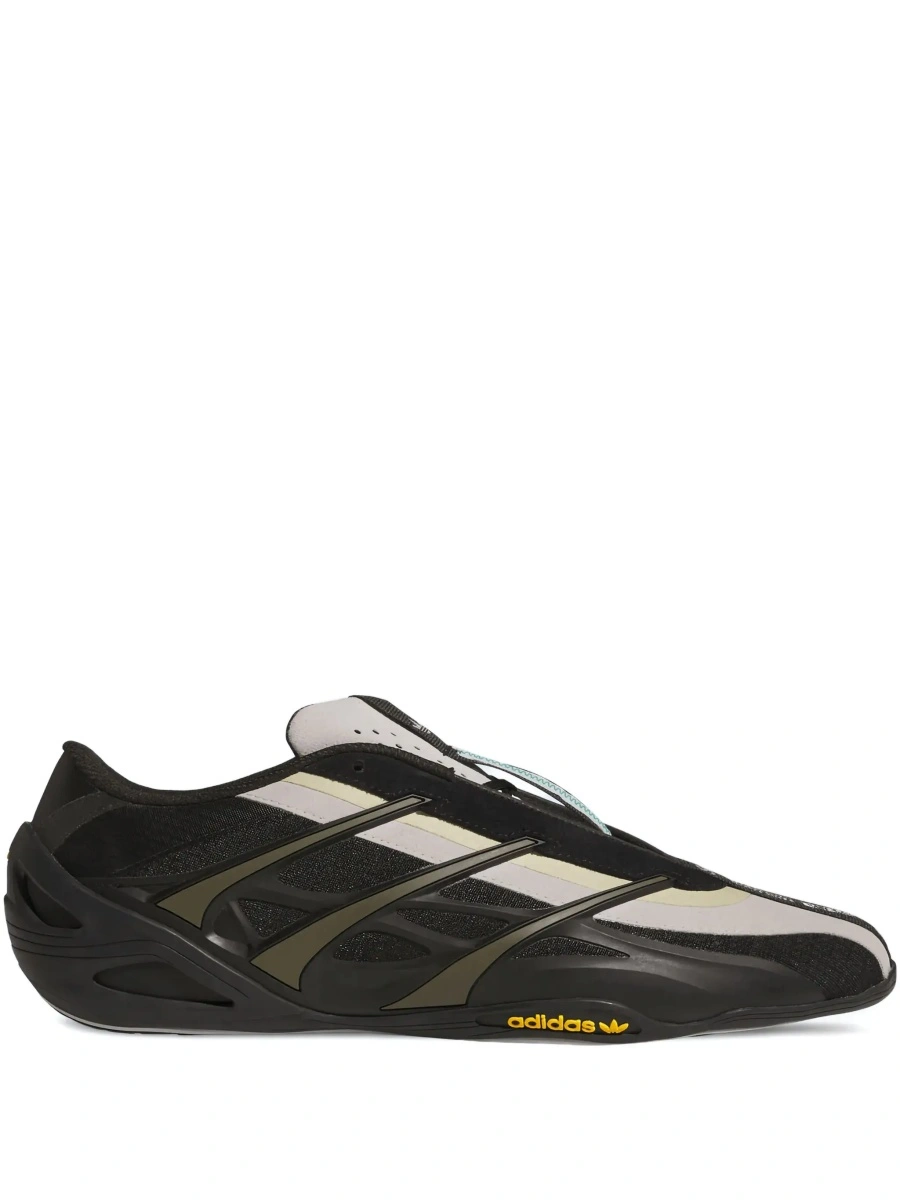 Sneakers "Bud Bunny Adiracer GT" Sneakers - Img 10