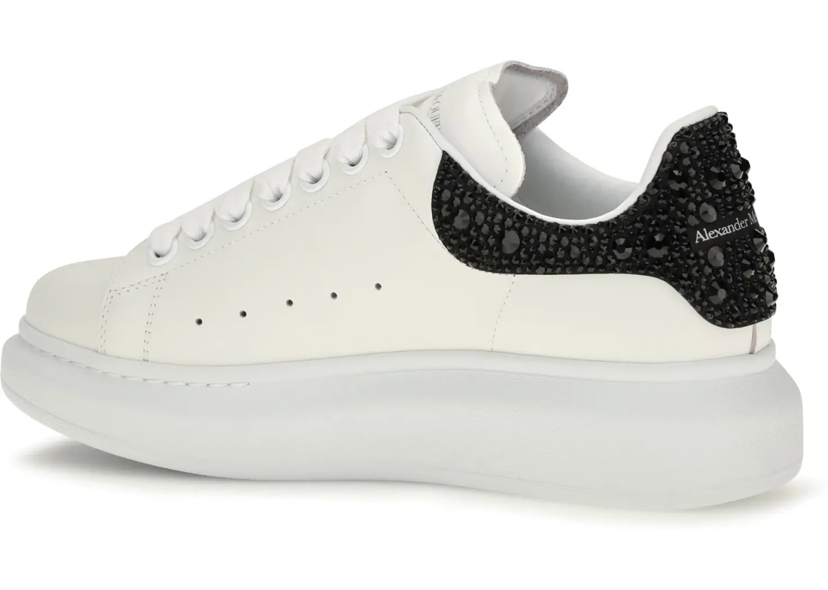 Sneakers Oversized Sneakers with suede heel and crystal details - Img 3