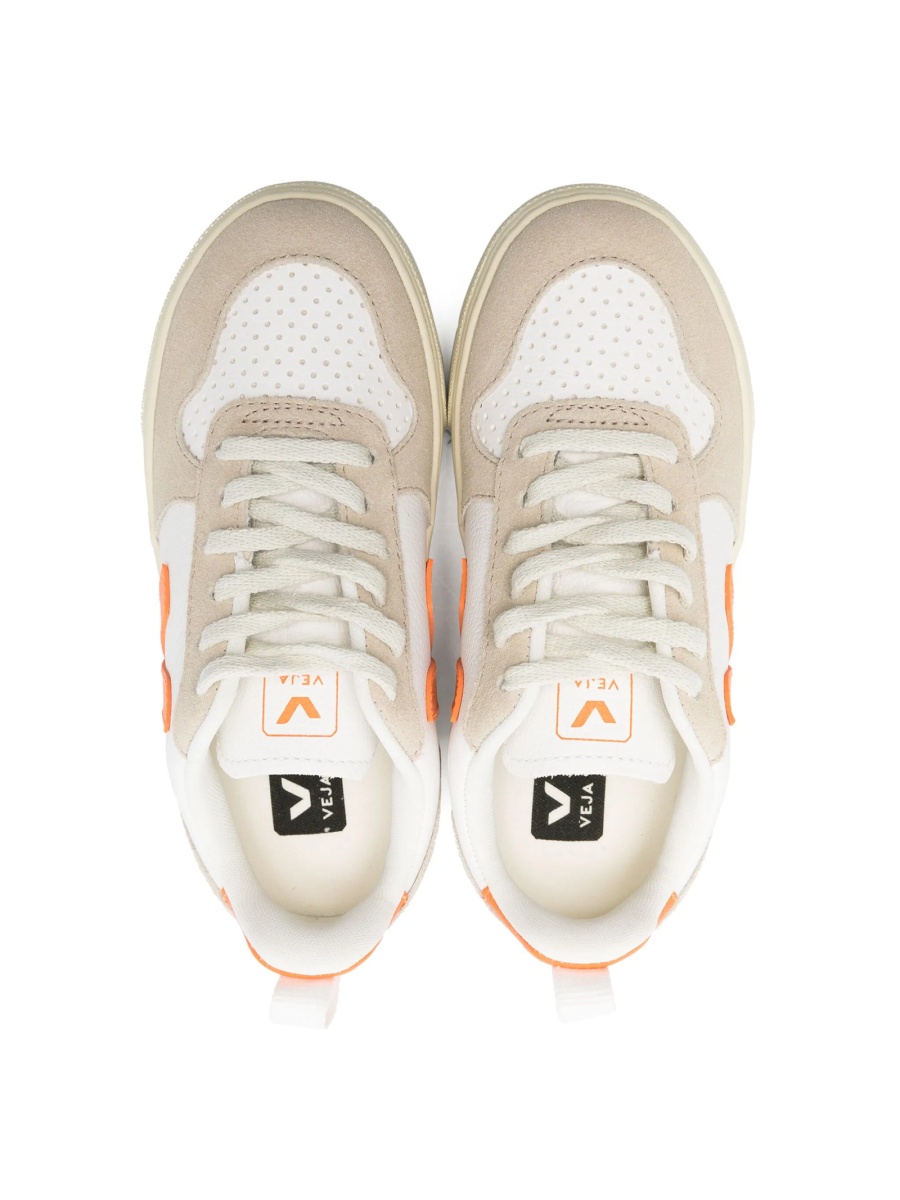 Sneakers VEJA albi din piele - Img 3
