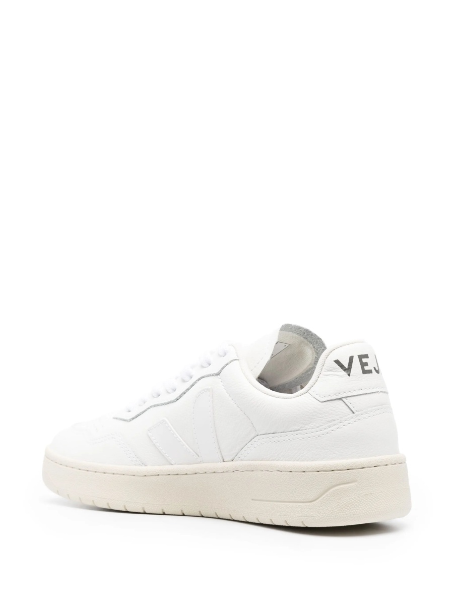 Sneakers VEJA albi din piele - Img 3