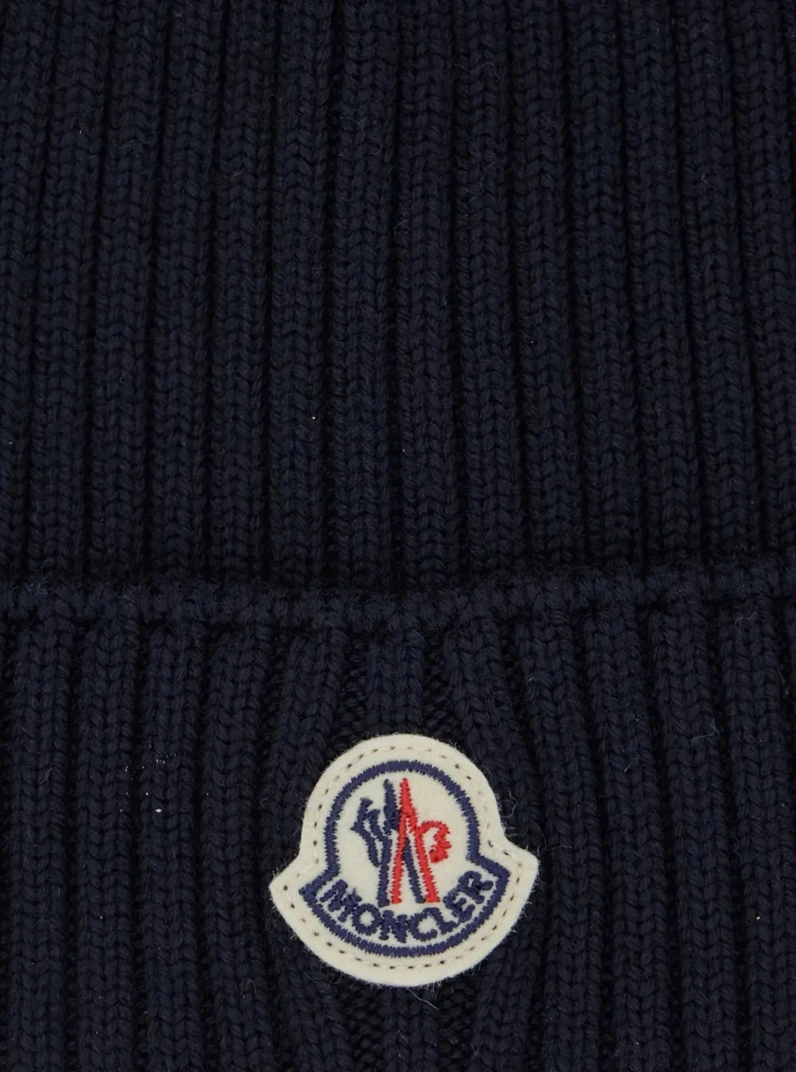 Caciula Moncler albastra din lana - Img 3