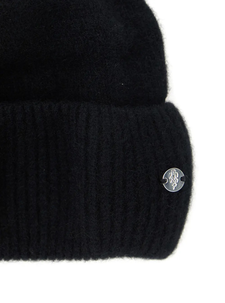 Caciula 'Vivian' Black Beanie with Logo Plaque Detail on the Front in Cashmere Woman - Img 3