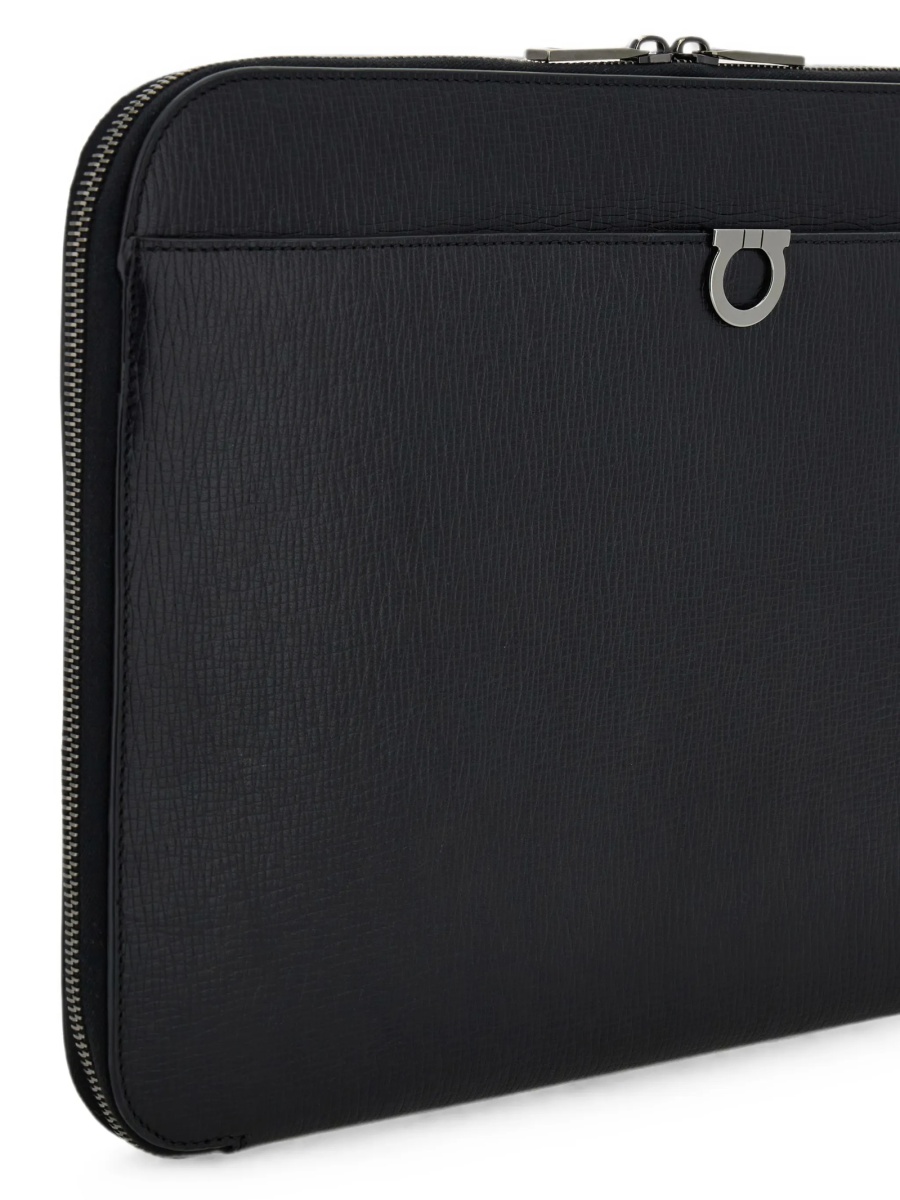 Geanta de laptop Ferragamo gancini neagra din piele - Img 5