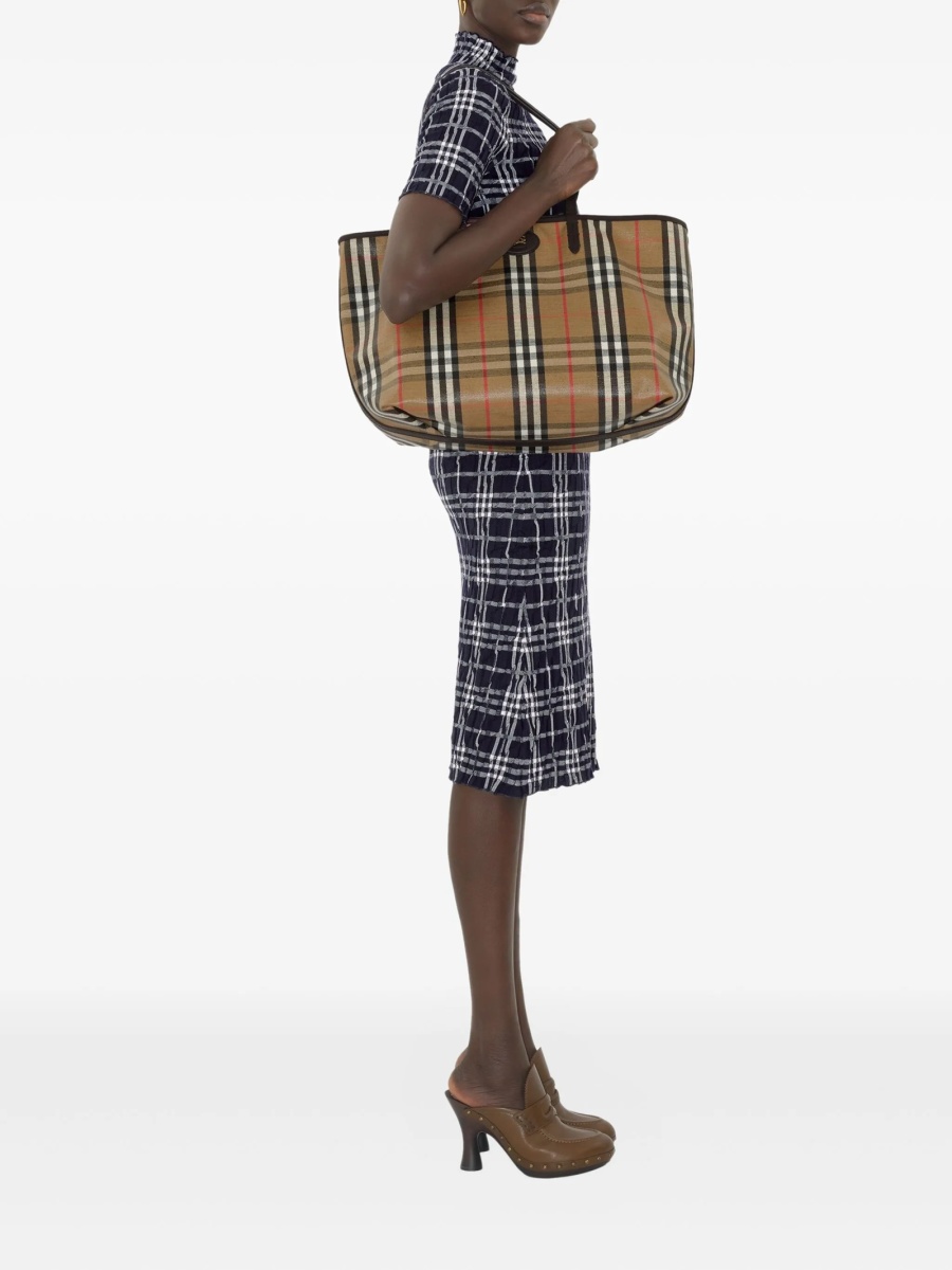 Geanta de mana Burberry maro din piele si vascoza - Img 2