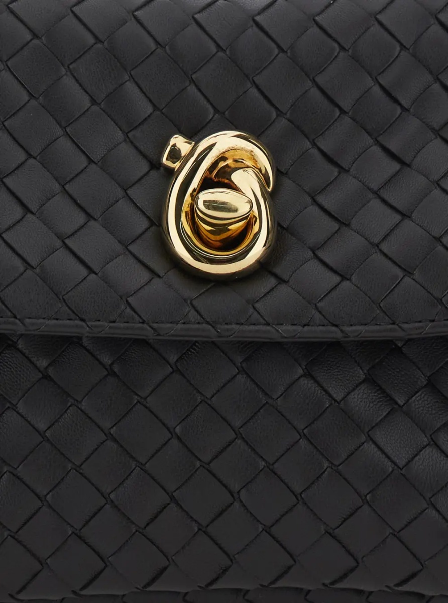 Geanta de umar MADISON SMALL INTRECCIATO NAPPA FLUFFY - Img 3