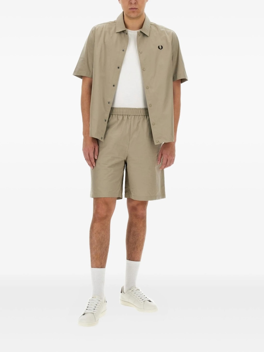 Pantaloni scurti Fred Perry neutri - Img 2