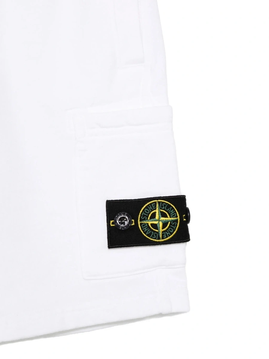 Pantaloni scurti Stone Island albi din bumbac - Img 5