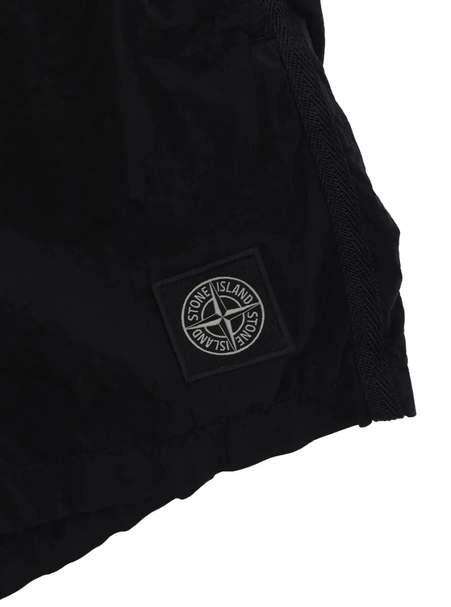 Pantaloni scurti Stone Island negri din poliamida - Img 3