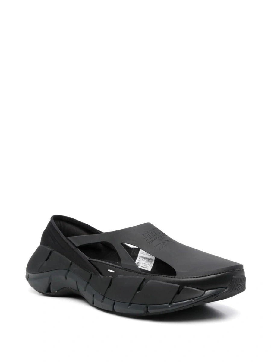 Pantofi slip-on MAISON MARGIELA X REEBOK negri din cauciuc si material textil - Img 2