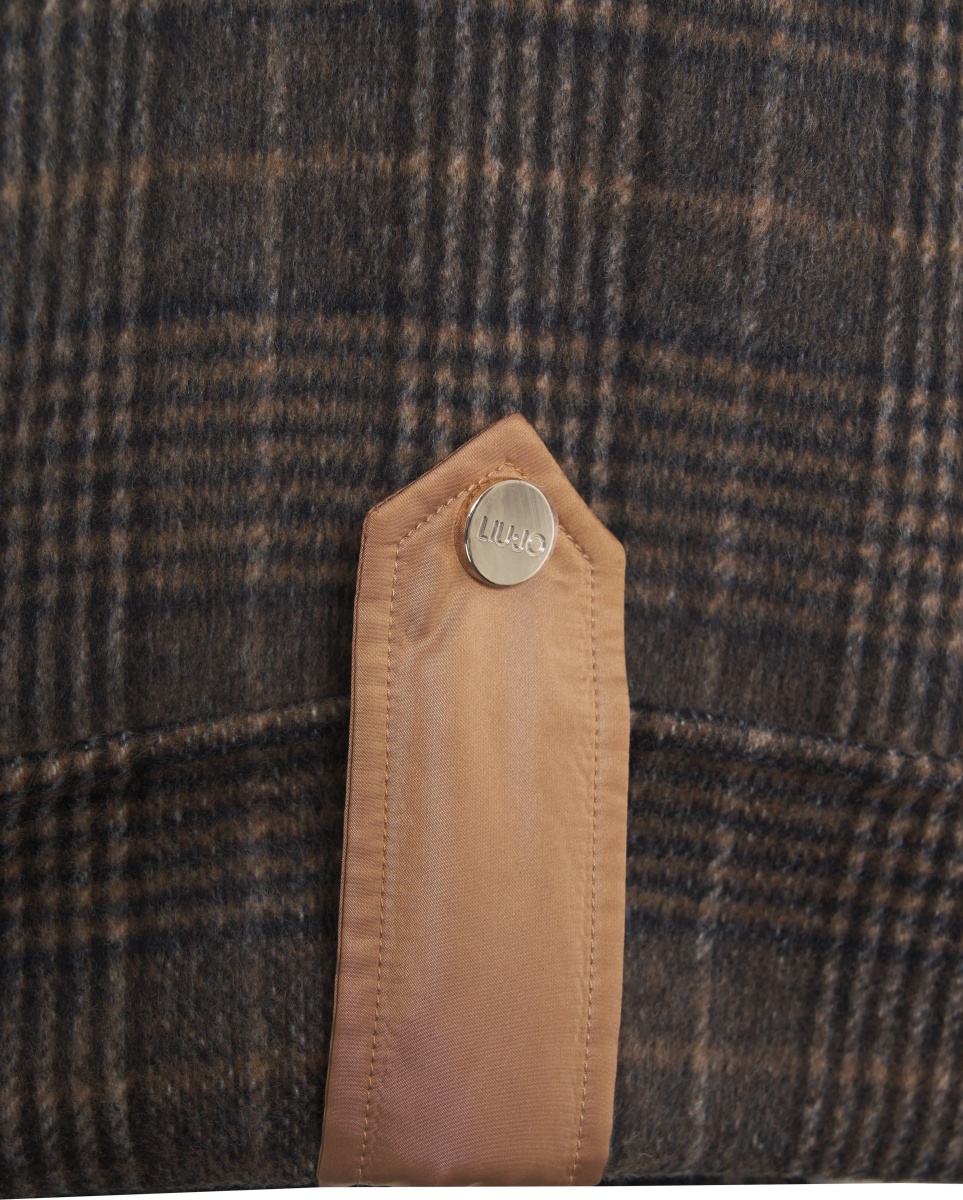 Poncho Jacket with checkered pattern - Img 4
