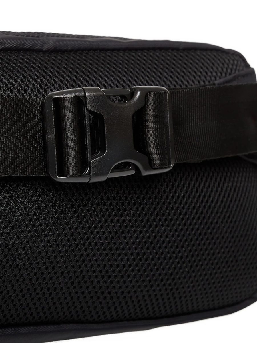 Borseta Fred Perry neagra din nylon - Img 3