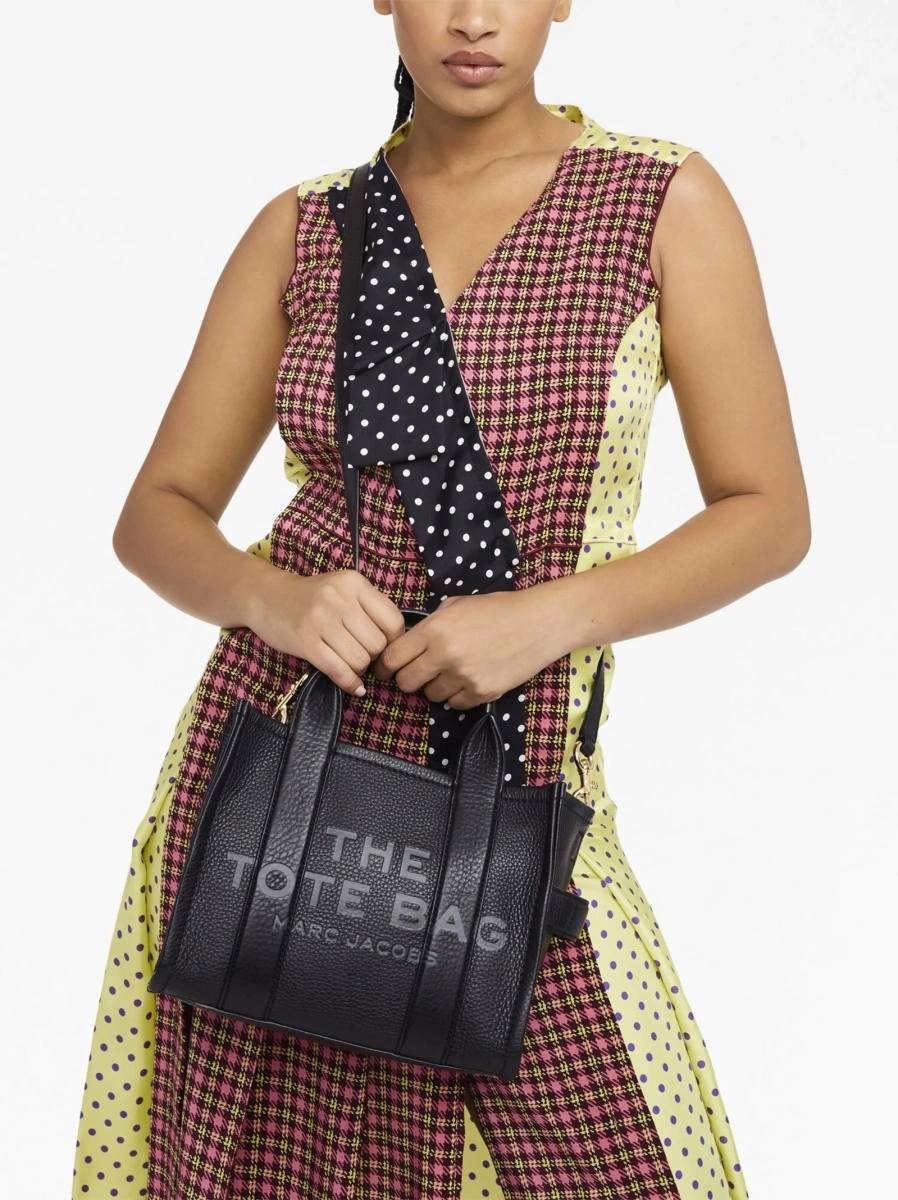 Geanta de mana Marc Jacobs neagra din piele - Img 3