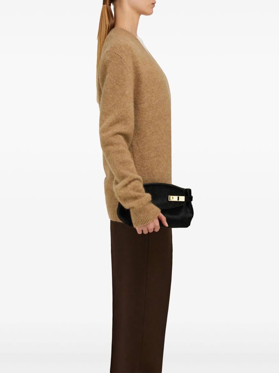 Geanta tip postas Ferragamo neagra din par de vitel - Img 3