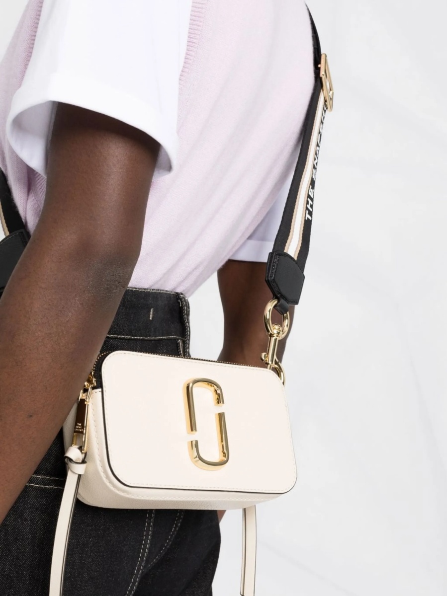 Geanta tip postas Marc Jacobs snapshot alba din piele - Img 3