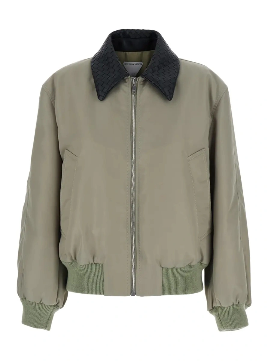 Jacheta Beige jacket with classic collar with Intrecciato motif in tech fabric for women - Img 4