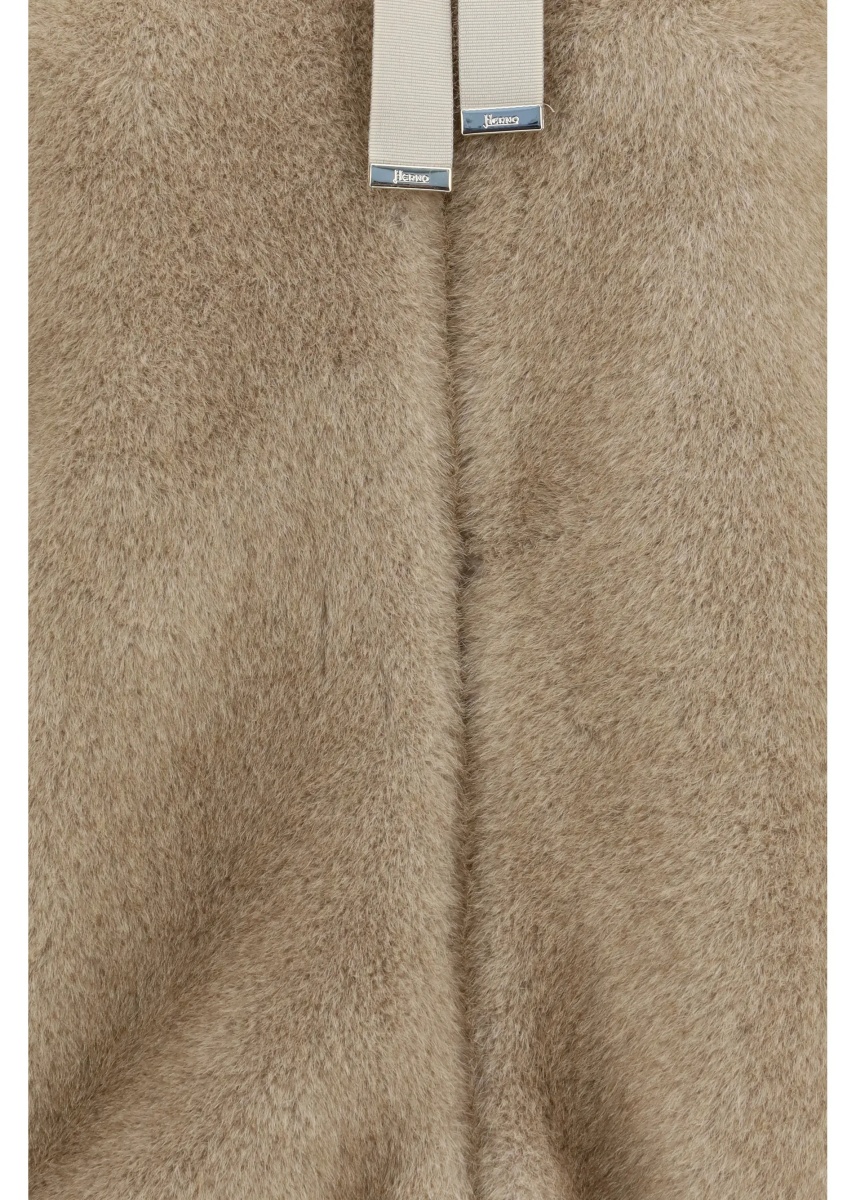 Jacheta Hooded Jacket in eco-fur - Img 3