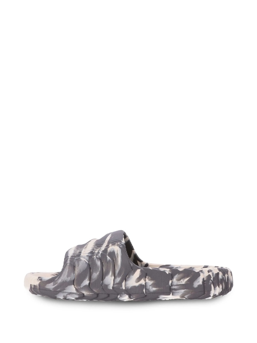 Slapi adidas Originals gri din cauciuc sintetic - Img 4