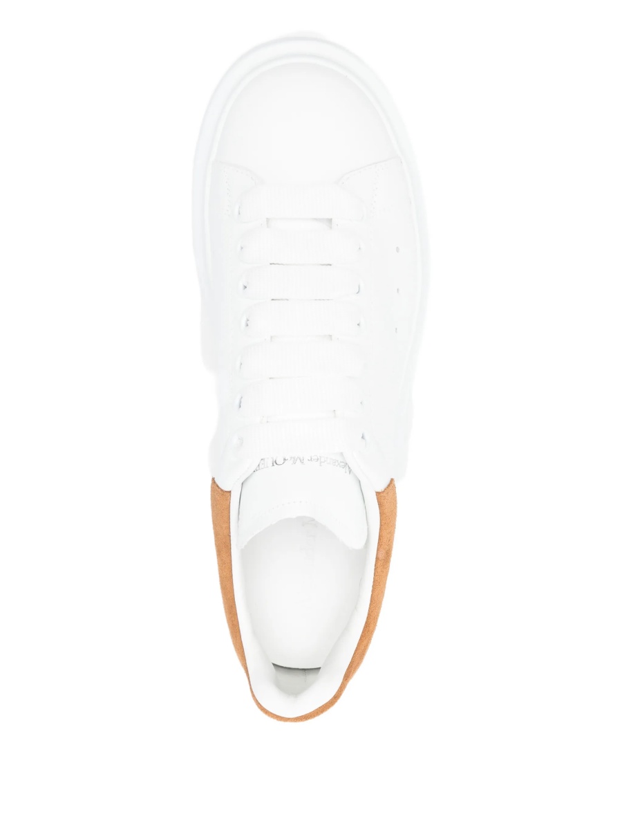 Sneakers Alexander McQueen albi din piele intoarsa si piele - Img 4