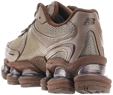 Sneakers New Balance maro - Img 3