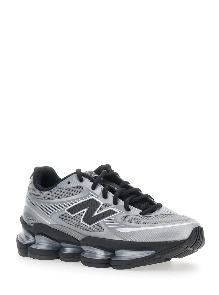 Sneakers New Balance negri din piele si material textil '2000' - Img 2