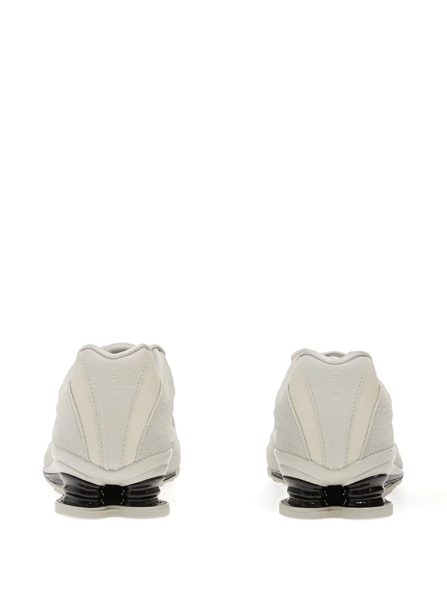 Sneakers Nike shox neutri din material textil - Img 5