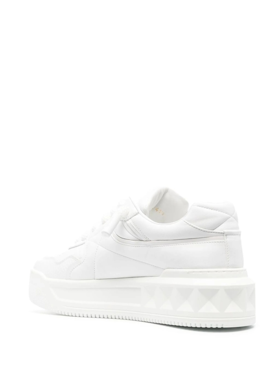 Sneakers Valentino Garavani One Stud albi din piele si piele eco - Img 3