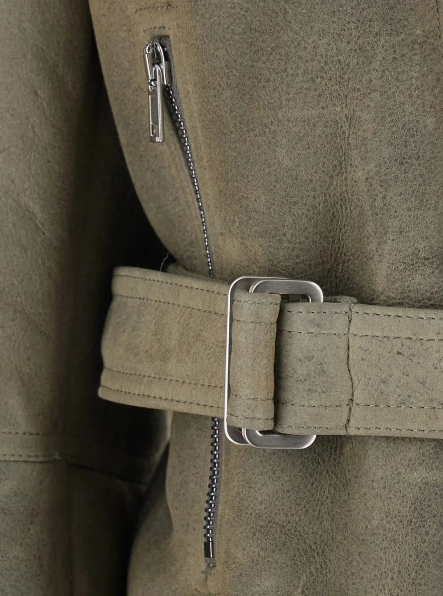 Blanuri Gray High-neck cropped shearling jacket with off-center zip closure and front belt in suede for women - Img 3