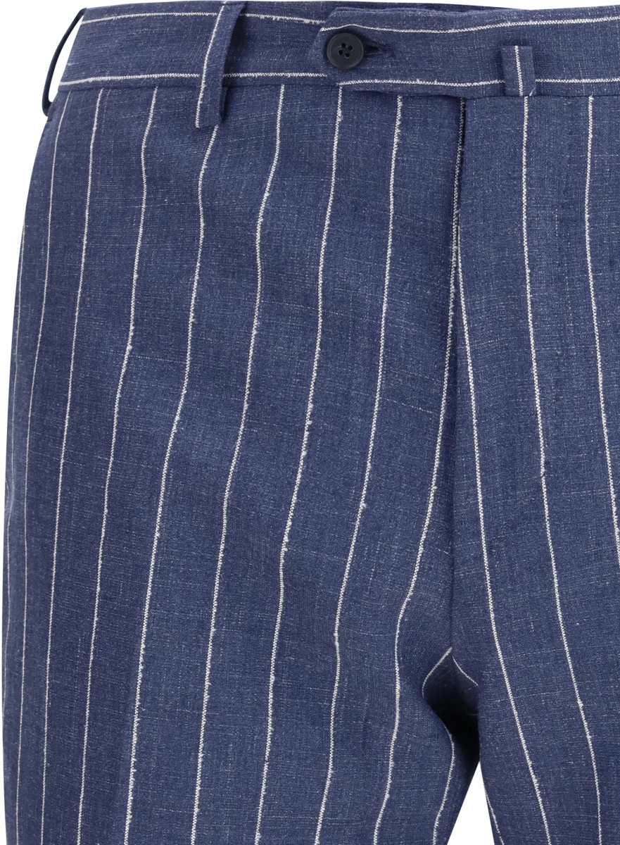 Costum Single-breasted pinstripe Suit with patch pocket - Img 3