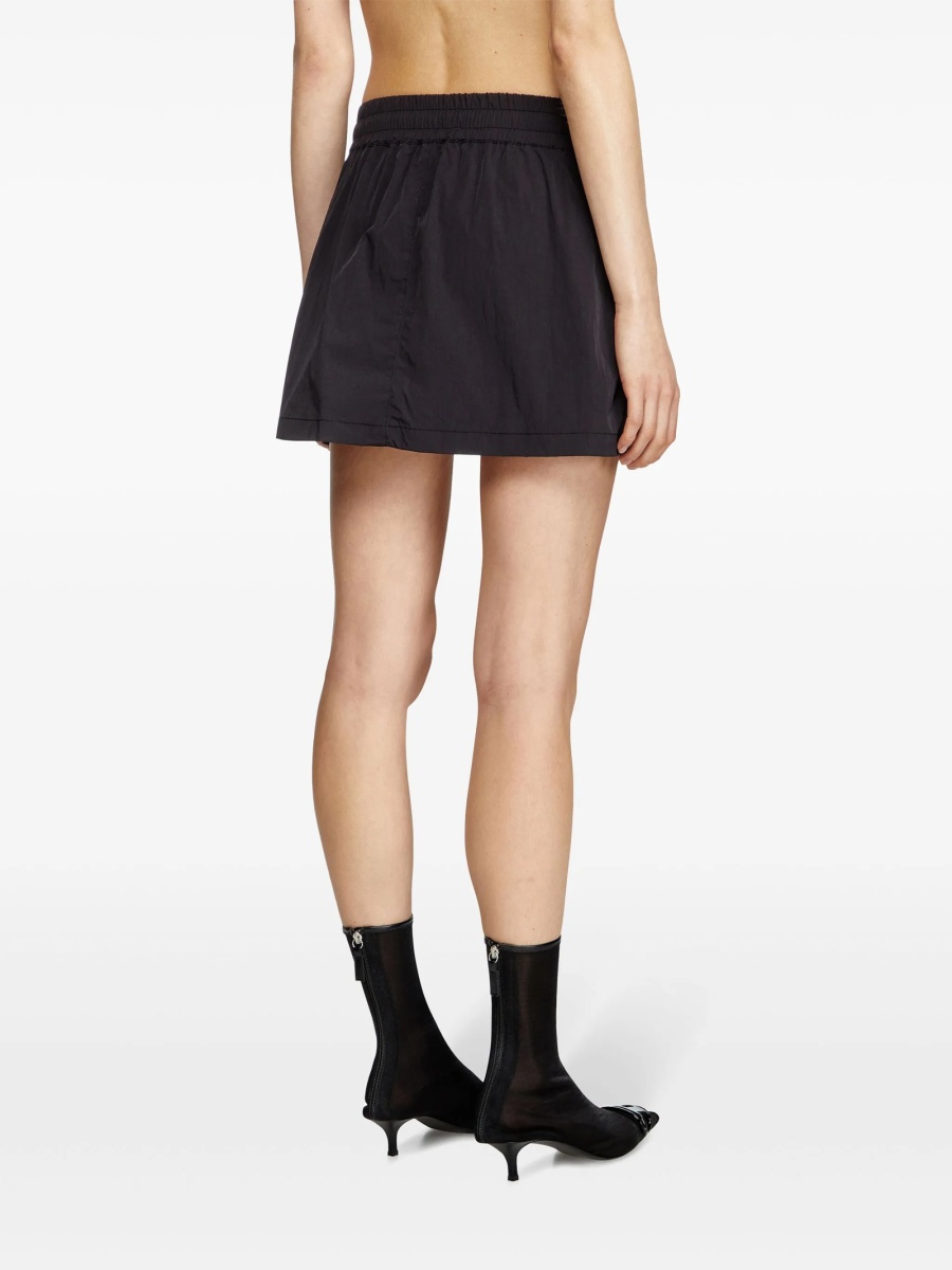 Fusta Diesel neagra - Img 4