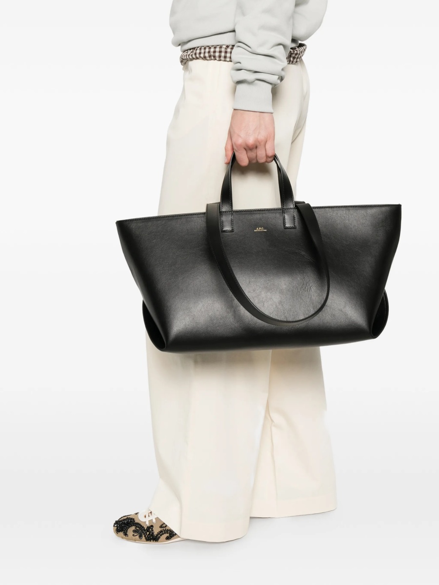 Geanta de mana A.P.C. neagra din piele - Img 2