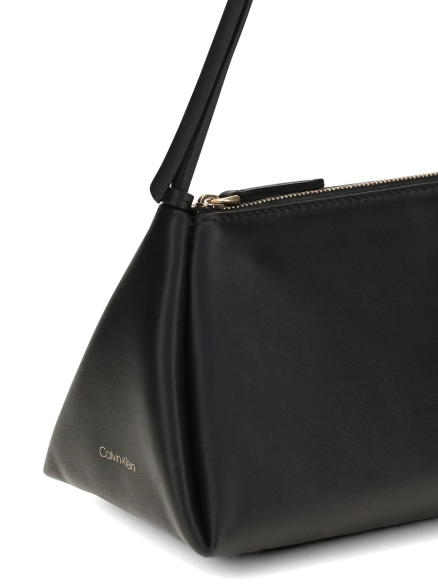 Geanta de umar Calvin Klein neagra din piele - Img 3
