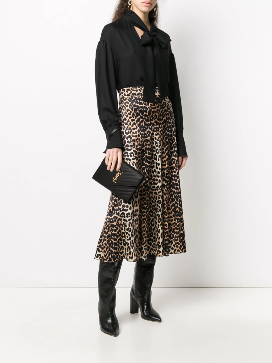 Geanta plic Saint Laurent Envelope neagra din piele si alama - Img 2