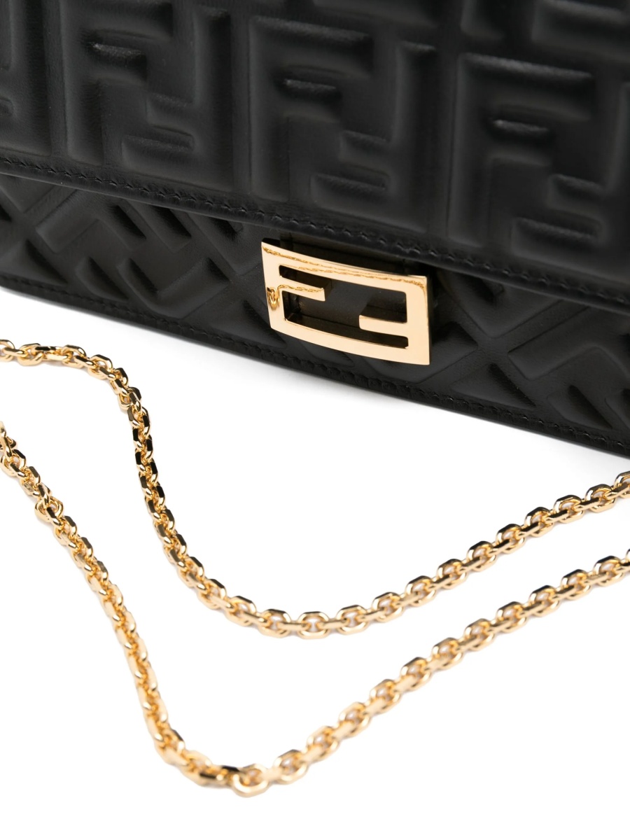 Geanta tip postas Fendi neagra din piele - Img 4