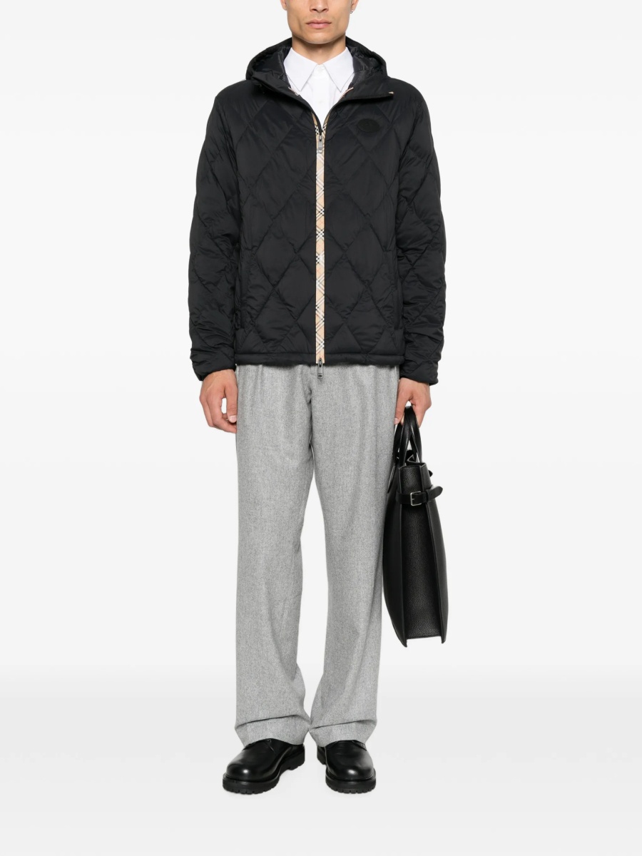 Jacheta Burberry neagra din poliamida - Img 2