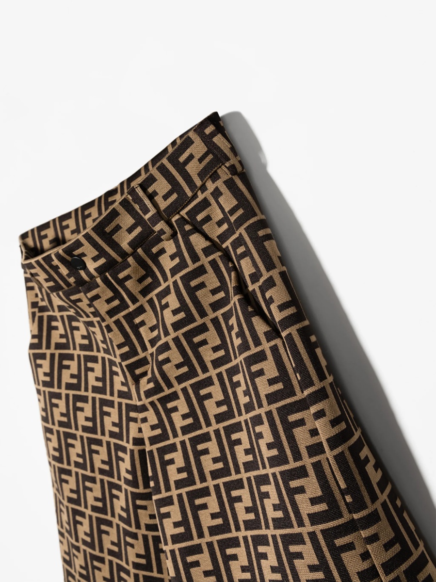 Pantaloni scurti Fendi maro - Img 3